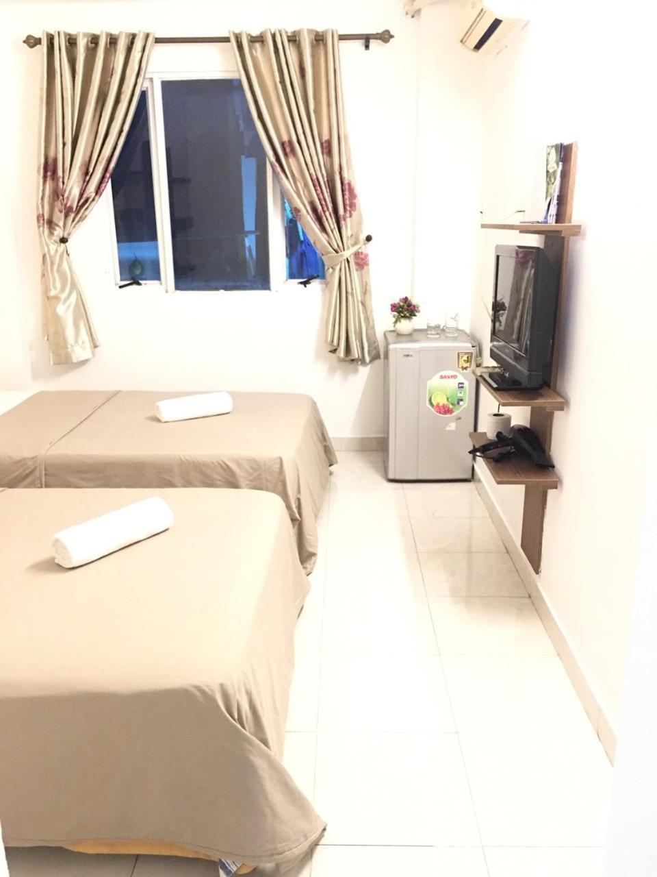 Thanhha Guesthouse At Bui Vien Walking Street Cidade de Ho Chi Minh Exterior foto
