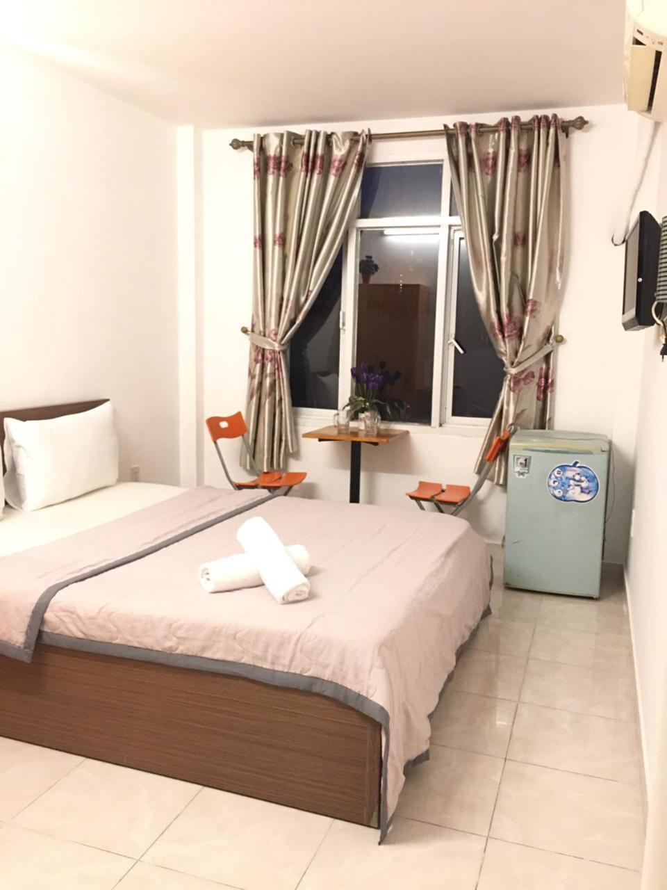 Thanhha Guesthouse At Bui Vien Walking Street Cidade de Ho Chi Minh Exterior foto